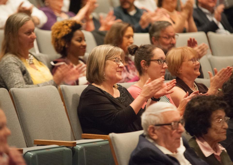 people applauding