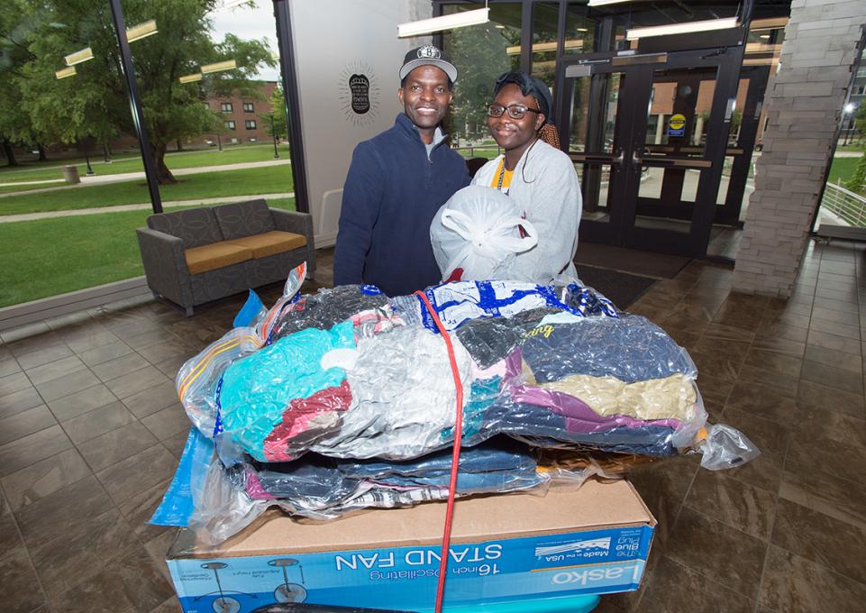 New student moving into dorm